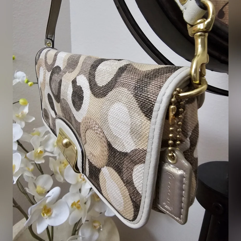 Coach Kristin Embellished Large Clutch Art Deco OP  Leather Multi Tan print EUC - Picture 4 of 16